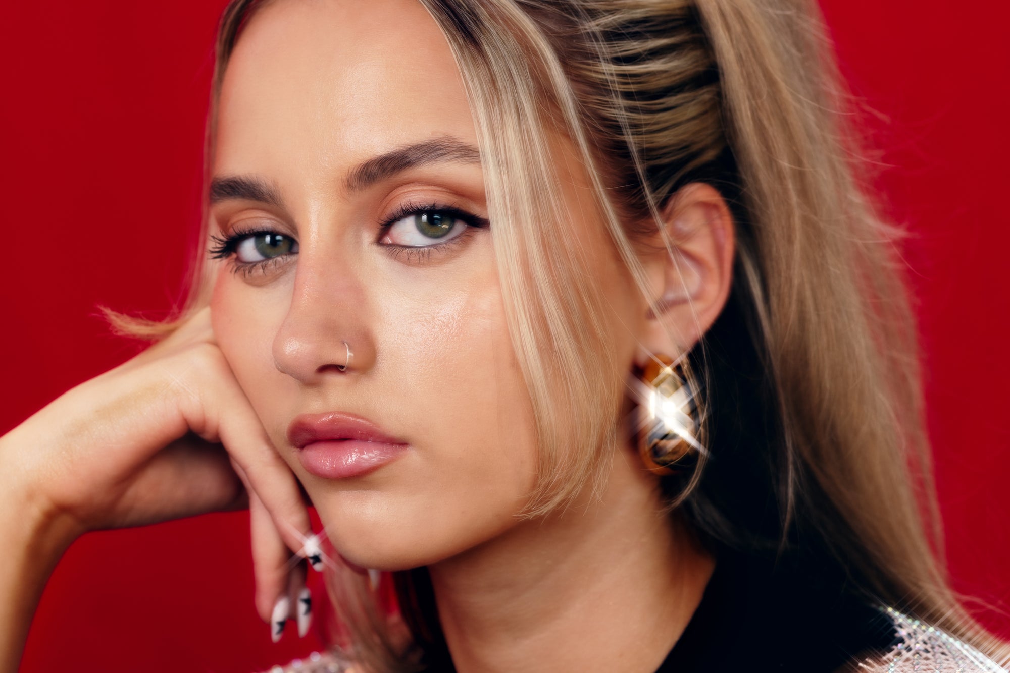 Erin Bloomer Drops Glistening Dancefloor Anthem ‘Coco Rouge’