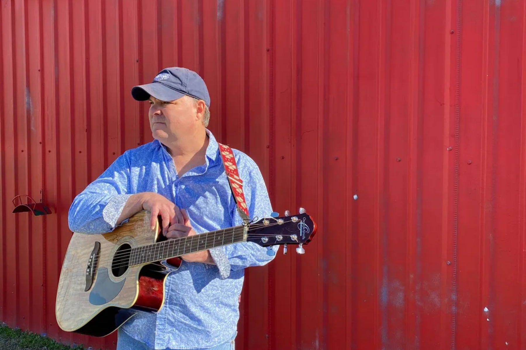 Country Star Todd Barrow Delivers An Exciting New Single With ‘Rockin’ In The City’